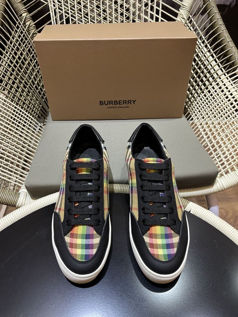 Burberry Low Shoes